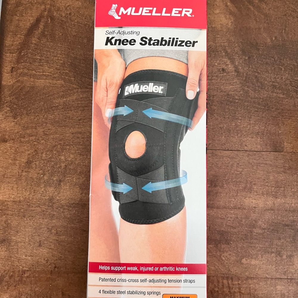 Mueller Black Knee Stabilizer